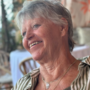 comment.user?.profileImg