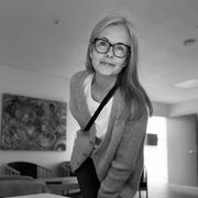 comment.user?.profileImg