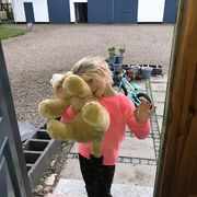 comment.user?.profileImg