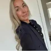 comment.user?.profileImg
