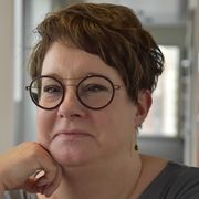 comment.user?.profileImg