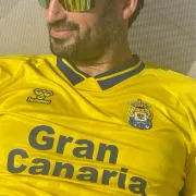 comment.user?.profileImg