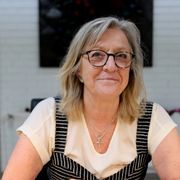 comment.user?.profileImg