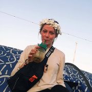 comment.user?.profileImg