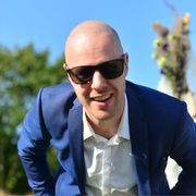 comment.user?.profileImg