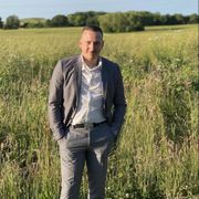 comment.user?.profileImg