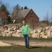 comment.user?.profileImg