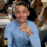 comment.user?.profileImg