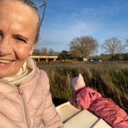 comment.user?.profileImg