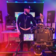 comment.user?.profileImg