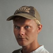 comment.user?.profileImg