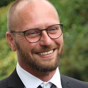 comment.user?.profileImg