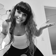 comment.user?.profileImg