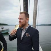 comment.user?.profileImg