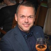 comment.user?.profileImg