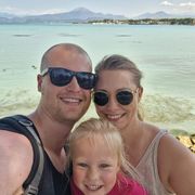 comment.user?.profileImg