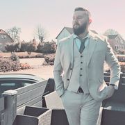 comment.user?.profileImg