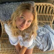 comment.user?.profileImg