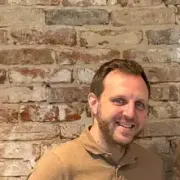 comment.user?.profileImg