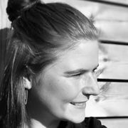 comment.user?.profileImg