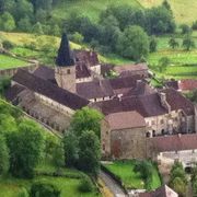 comment.user?.profileImg