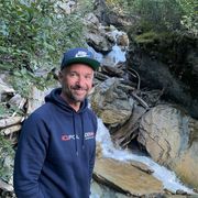 comment.user?.profileImg