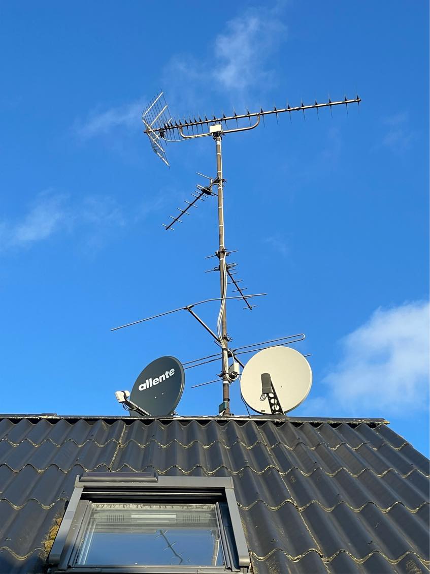 Nedtagning af antenne