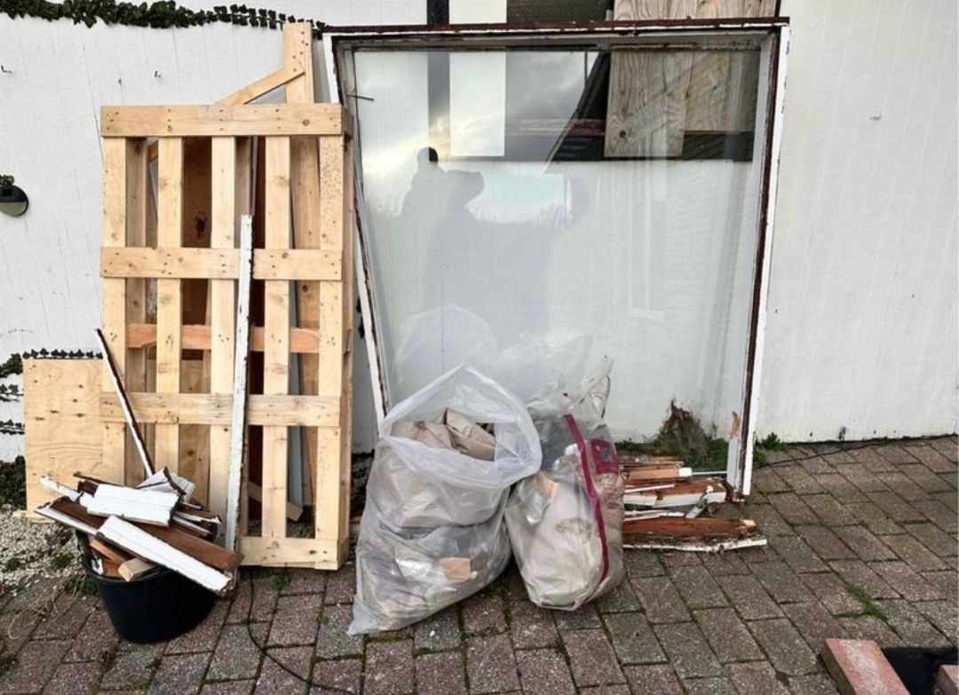 Fjerne renoverings affald