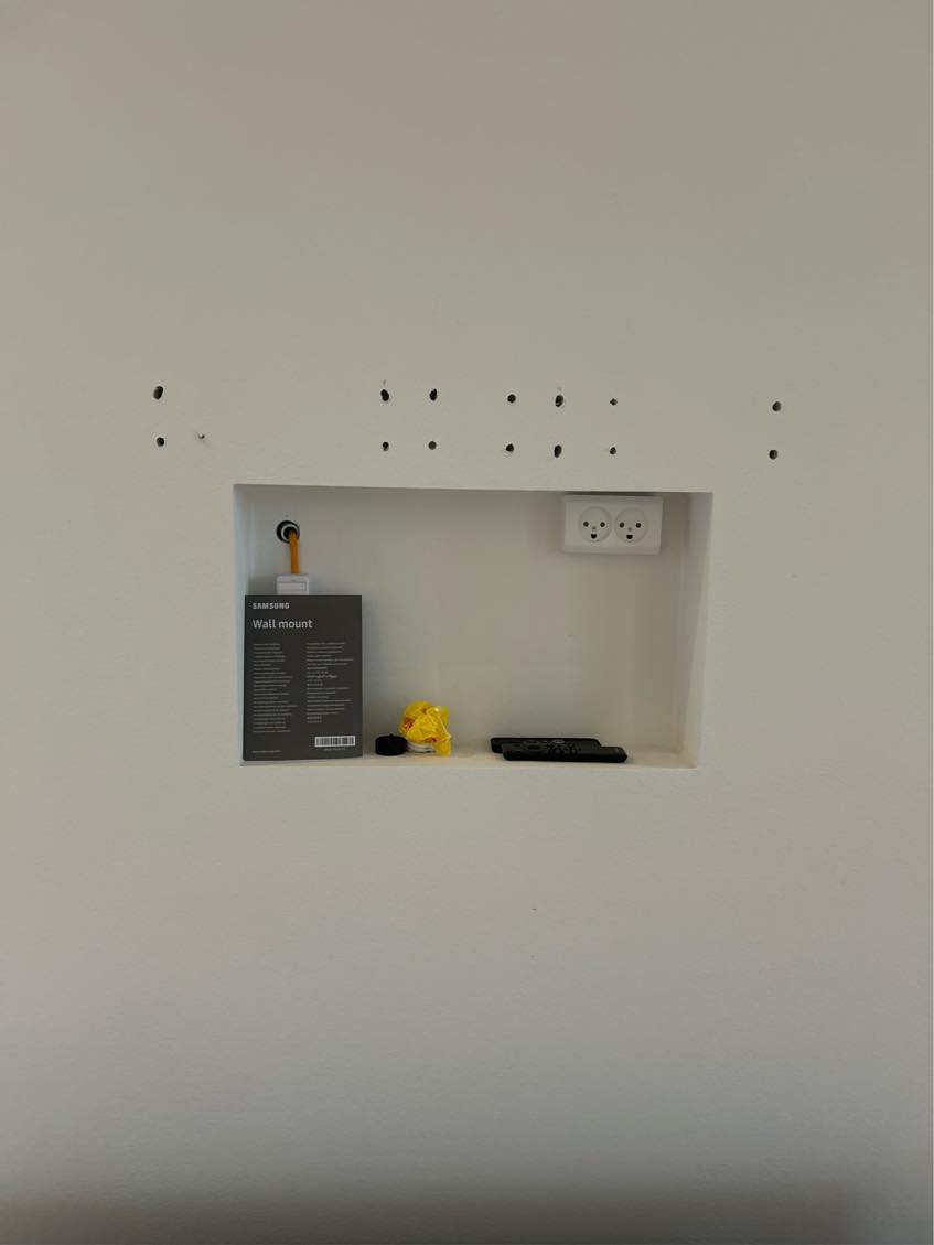 Skal have TV (55”) op på væggen