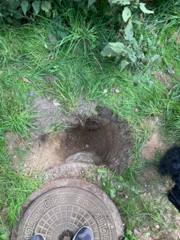 Udgravning af tilløb/afløb til brønd