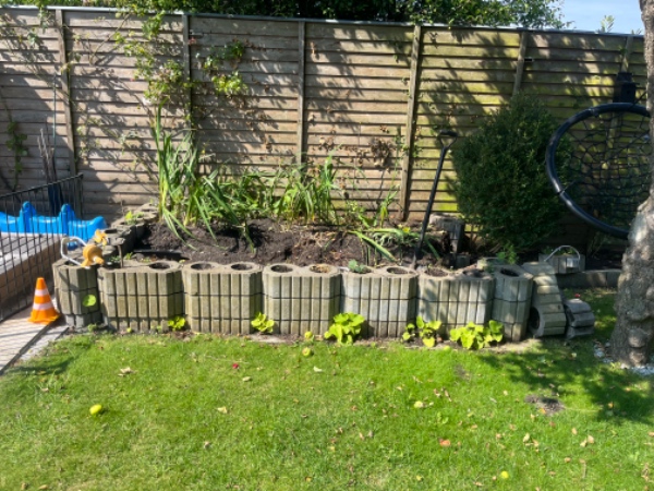 Bortskaffelse af jord og kantsten