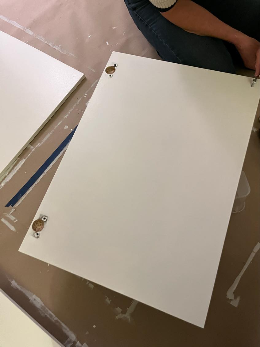 Bore, og skrue greb + hængsler og køkkenlåger op