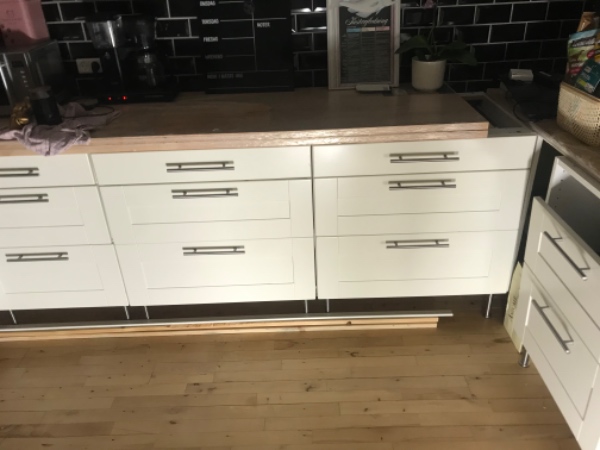 Køkken laves færdig