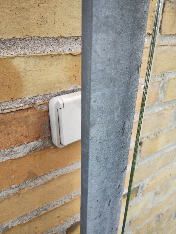 Flytning af udendørs stikdåse