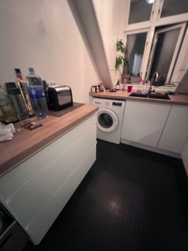 Køkken ændring og rykkes i forbindelse med oprettelse af balkon