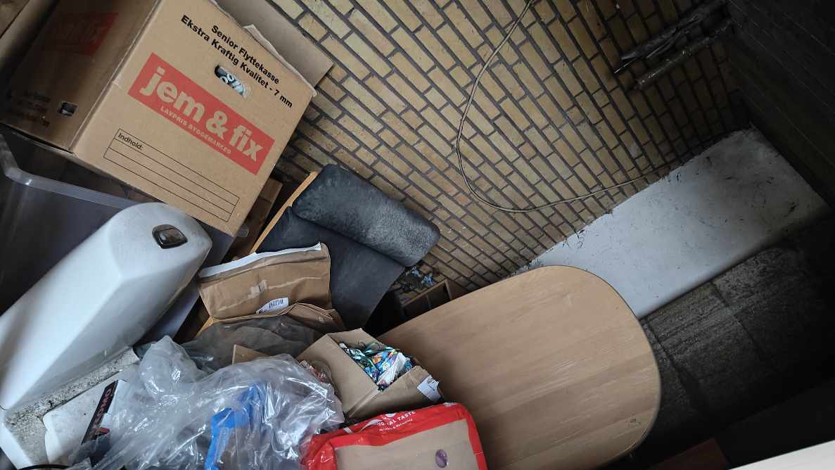 Bortkørsel af blandet affald ca 4 trailerfulde