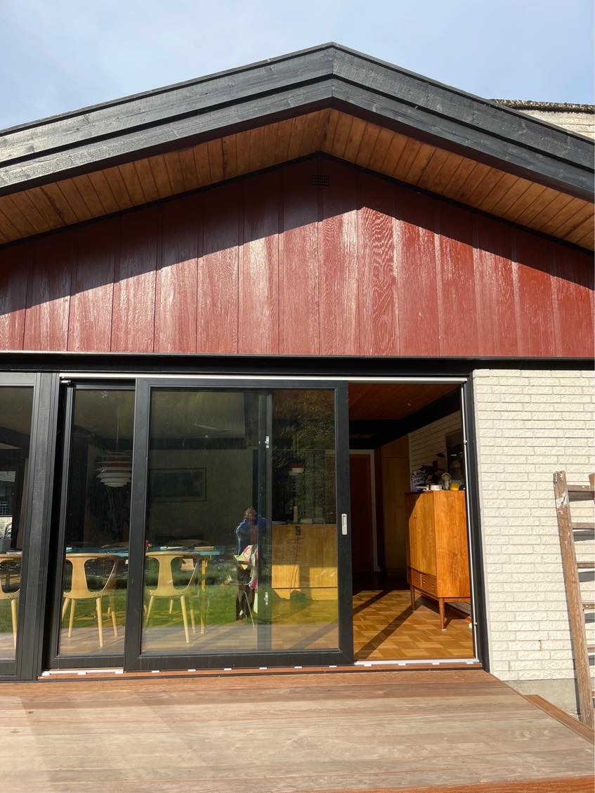 Hjælp til at male 2 gavle på hus