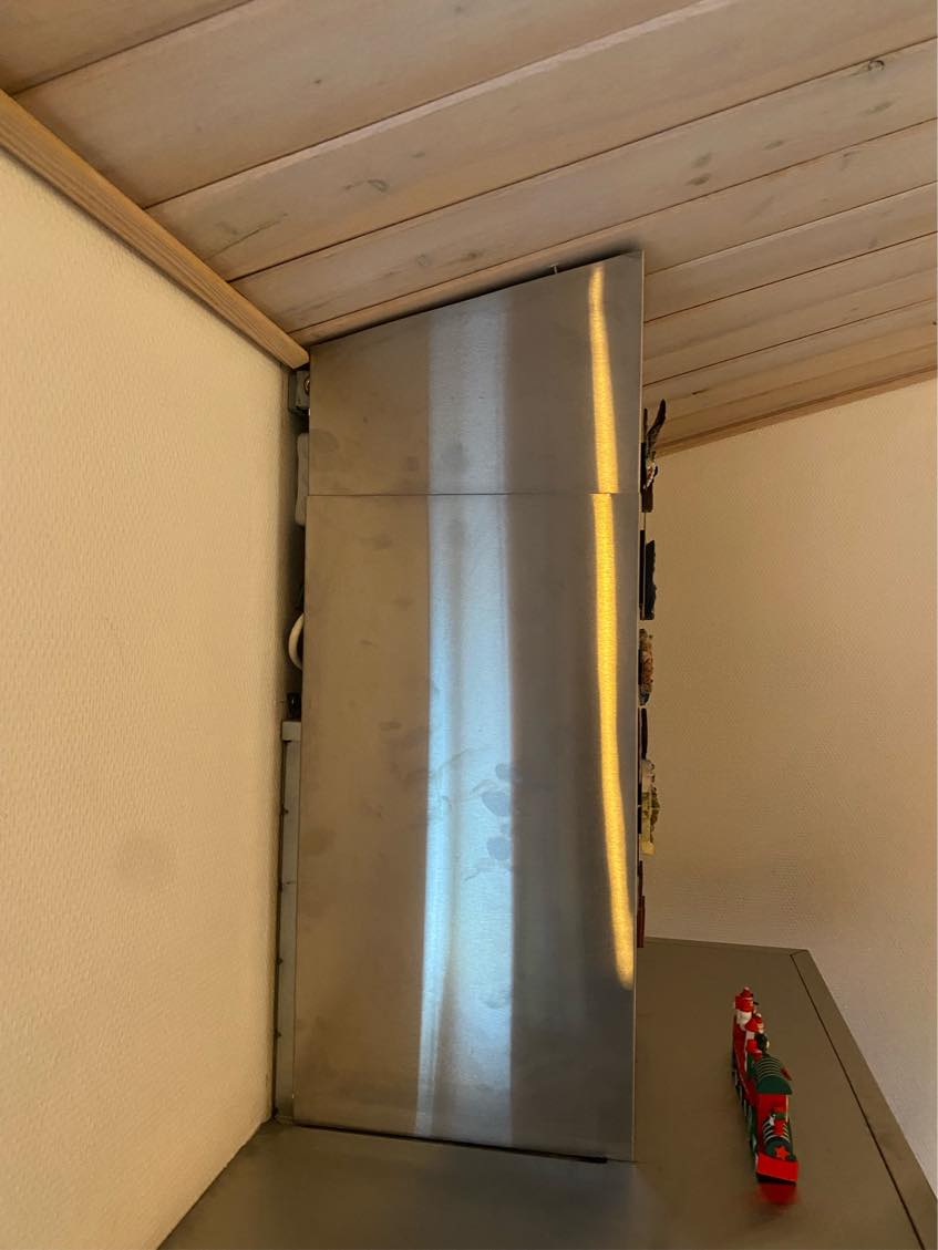 Udskifte emhætte med hældning på loft