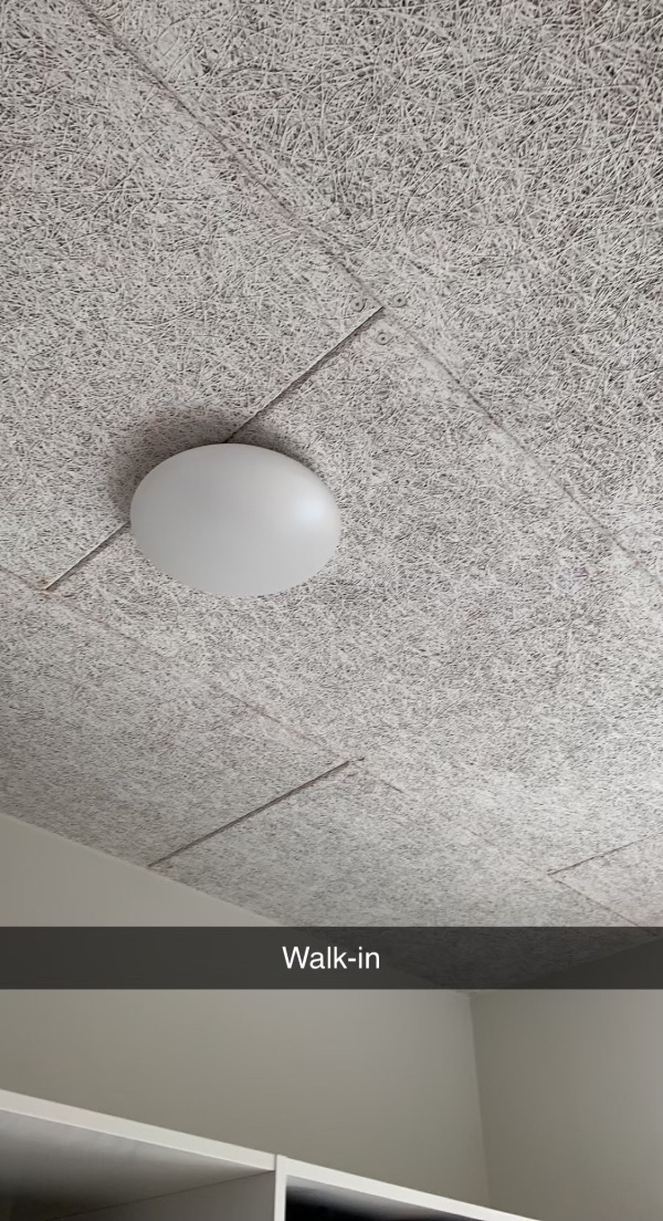 Opsætning af lamper , 7 stk væg/loft og 1 pendle i køkken og en i stue
