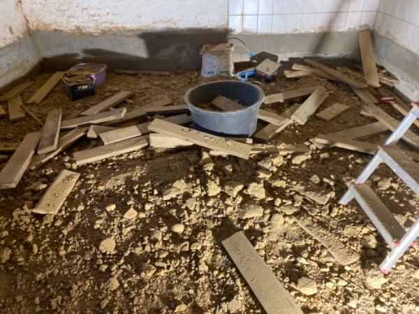 Køre byggematerialer på genbrugspladsen