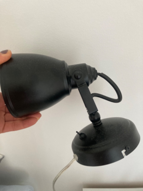 Handyman för upphängning av tavlor, spegel, hylla, vägglampa