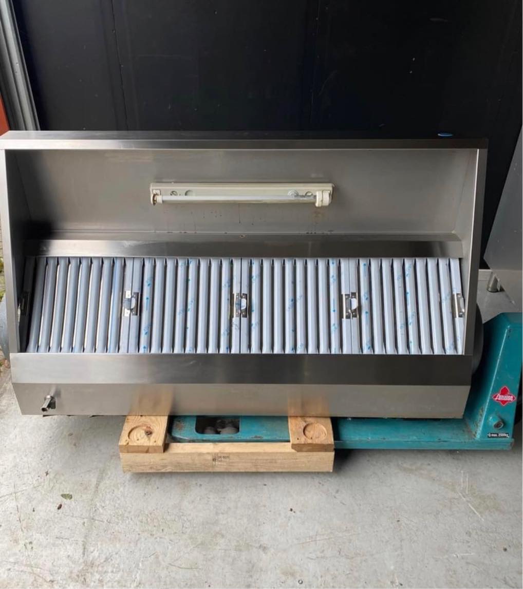 Installation af emhætte