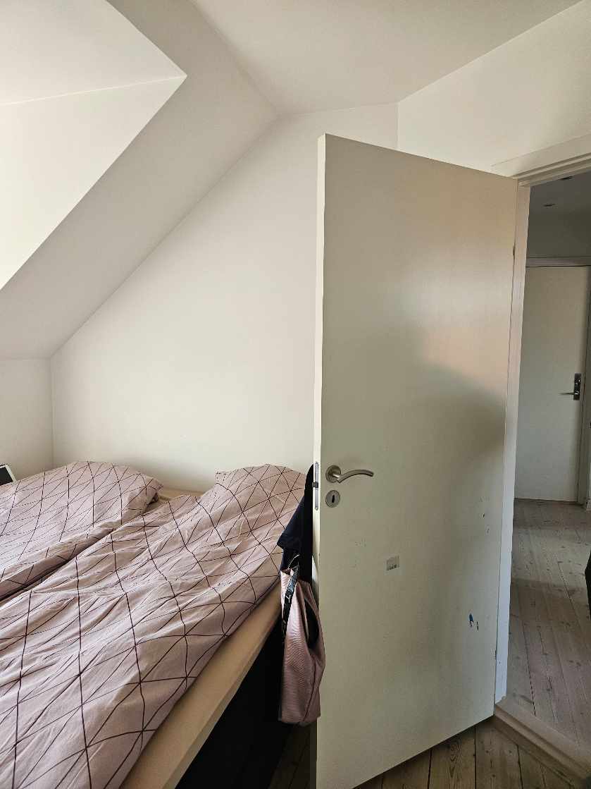 Male lejlighed og slibe gulve