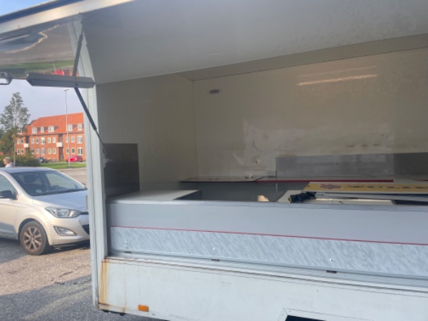 Renovering af stor trailer