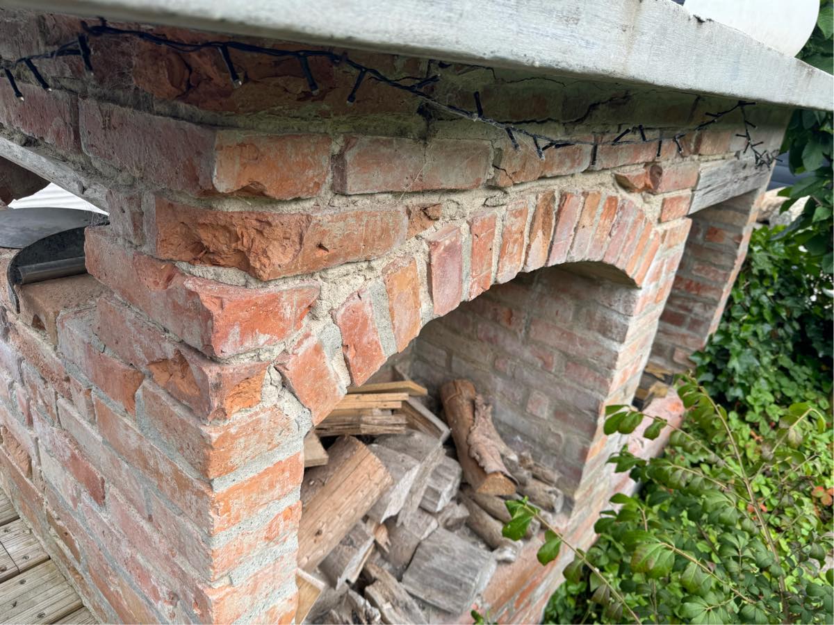 Oppudsning af udekøkkenbord