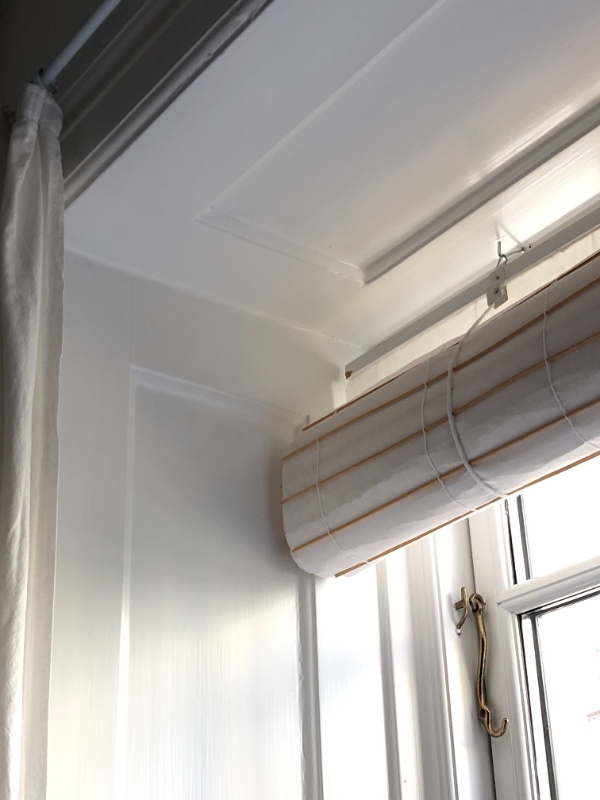 Sætte mørklægningsgardin op