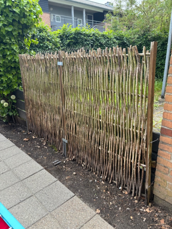 Havelåge og stakit opsætning