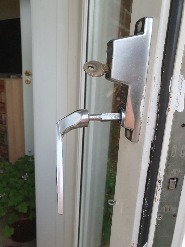 Udskiftning af terrassedørslås