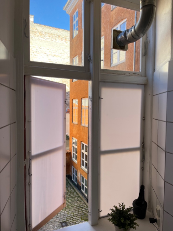 Vinduespudsning ude og indvendigt