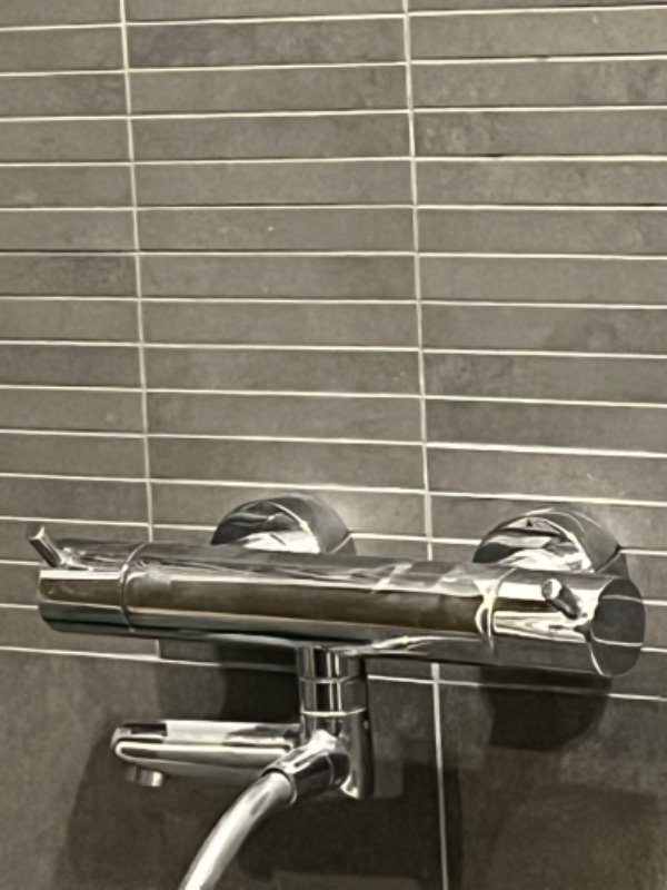 Afmonter og sløjf blandingsbatteri